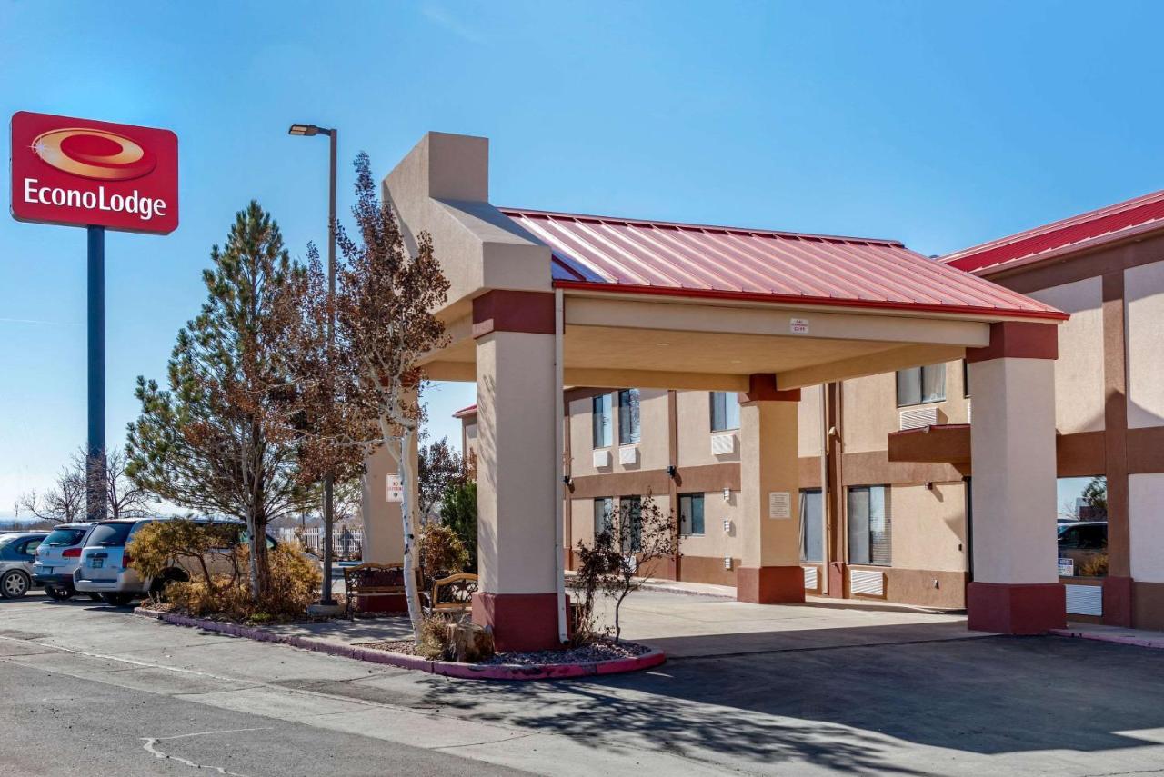 Econo Lodge Pueblo Extérieur photo