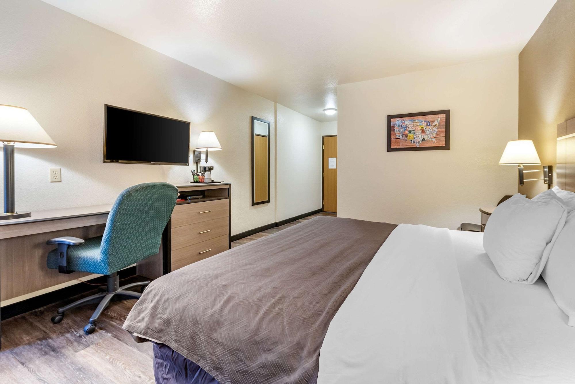 Econo Lodge Pueblo Extérieur photo