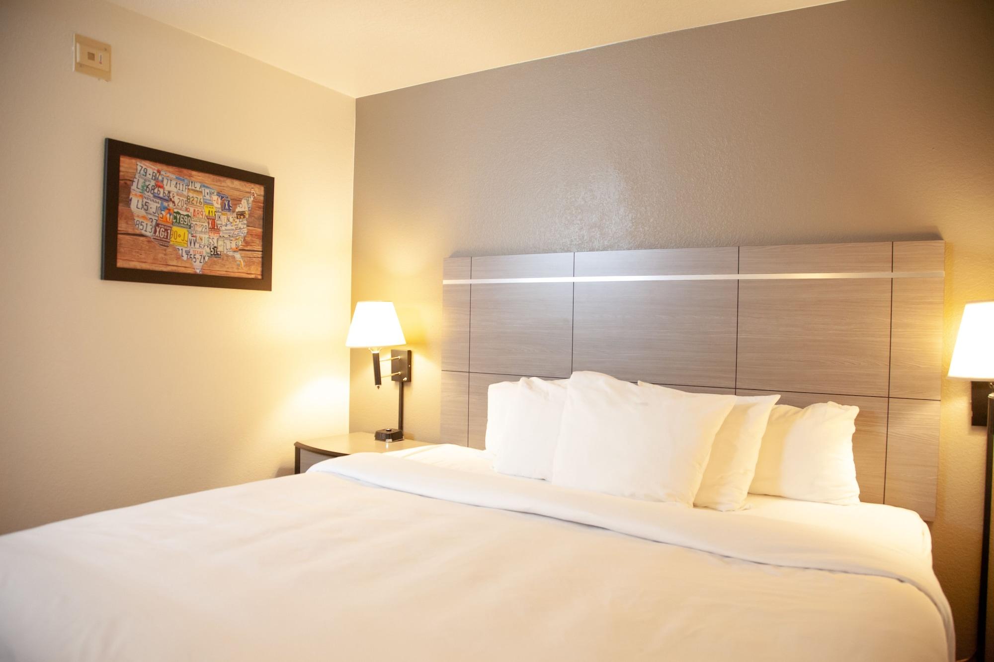 Econo Lodge Pueblo Extérieur photo
