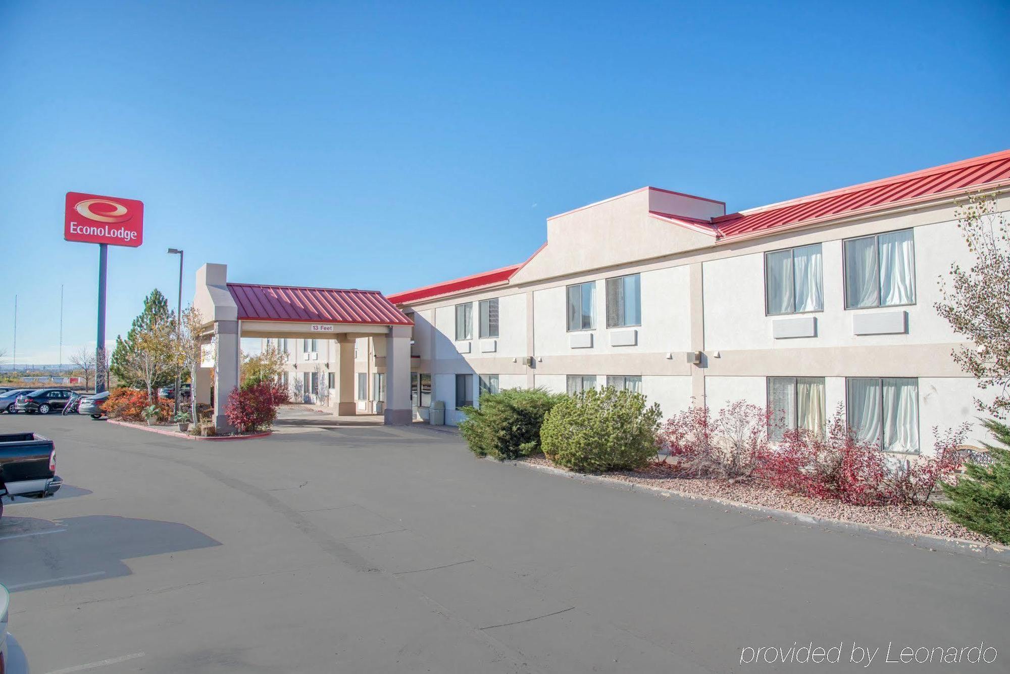 Econo Lodge Pueblo Extérieur photo