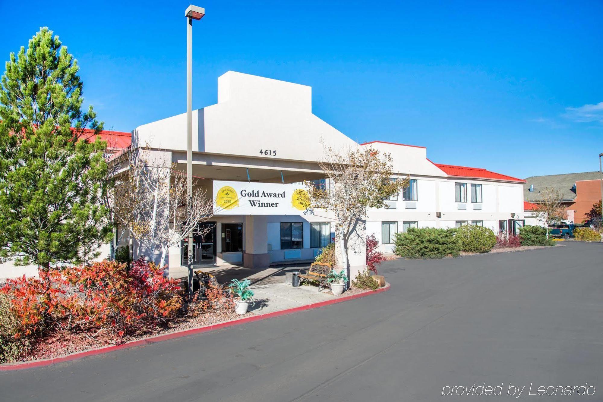 Econo Lodge Pueblo Extérieur photo